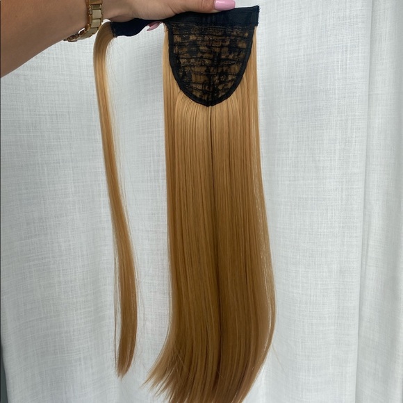 Ponytail hair extension - Picture 2 of 3